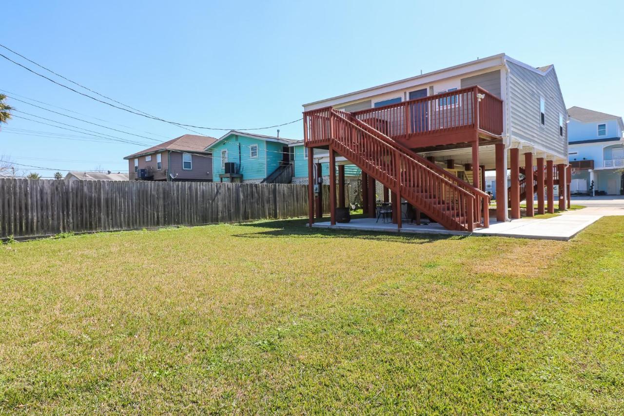Perfect Location Spacious Yard Coffee Bar At This Lovely Beach Home ガルベストン エクステリア 写真